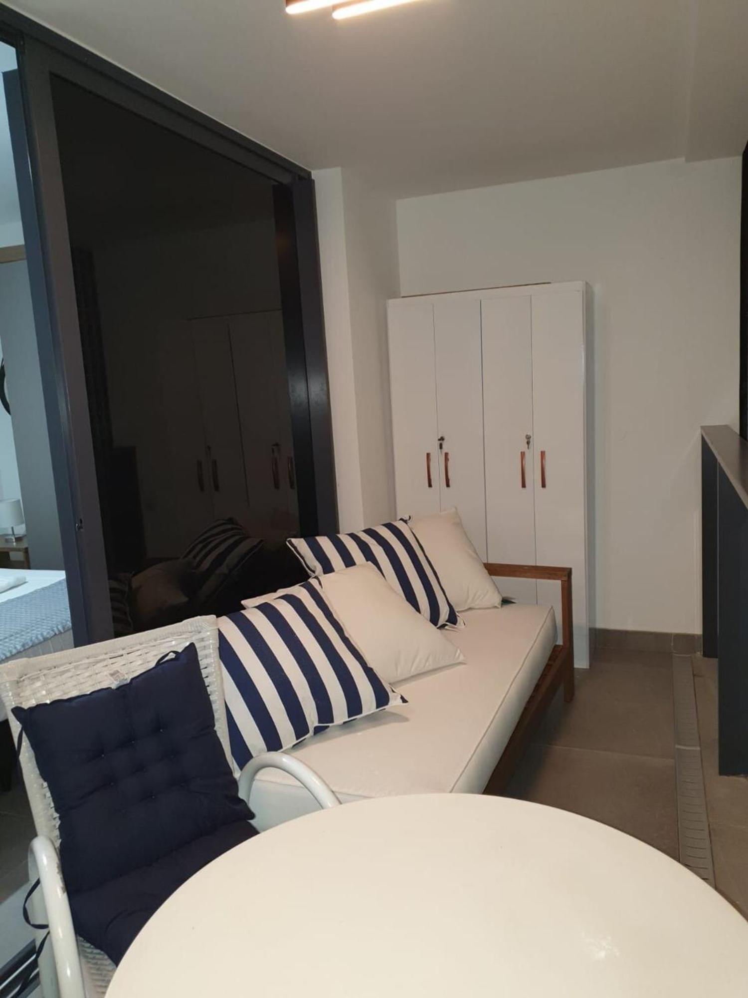 Flat Av. Atlantica Em Frente Ao Mar, Estrutura Total 公寓