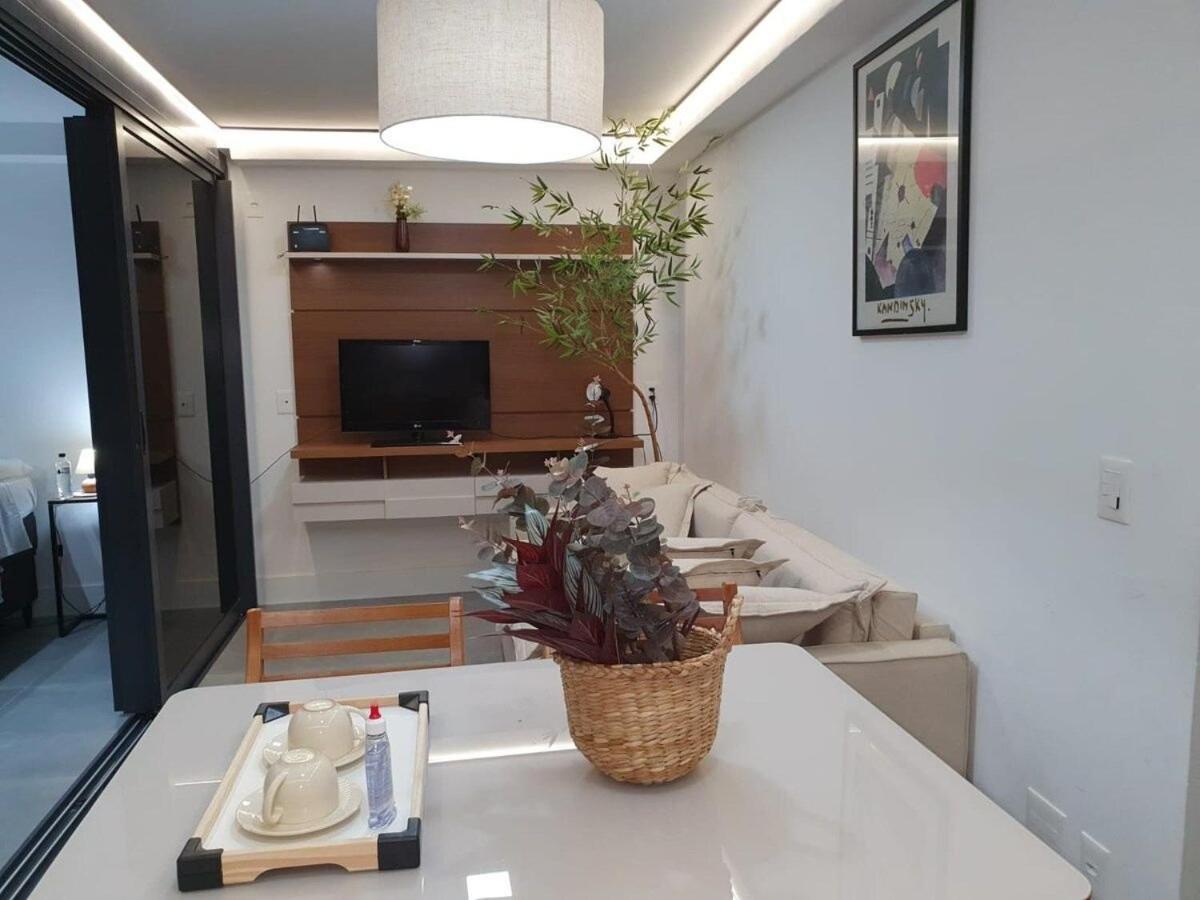Flat Av. Atlantica Em Frente Ao Mar, Estrutura Total Apartment